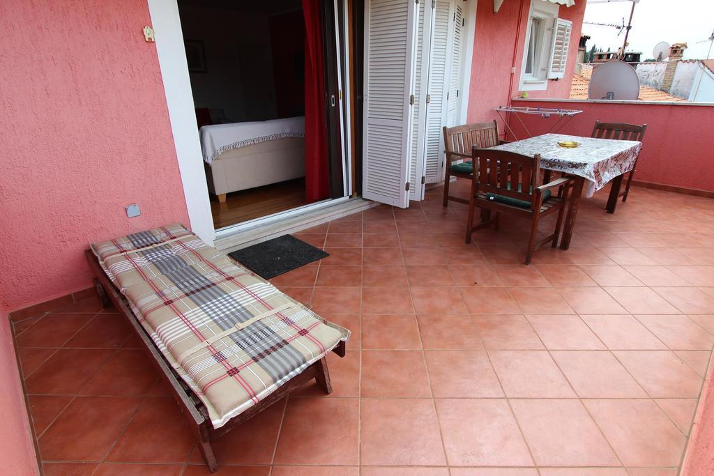 Apartma Suzana *