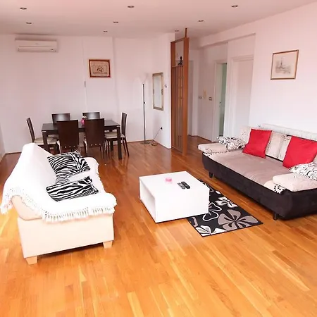 Apartment Suzana Rovinj Exterior photo