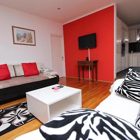 Apartment Suzana Rovinj Exterior photo