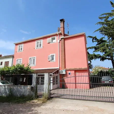 Apartment Suzana Rovinj Exterior photo